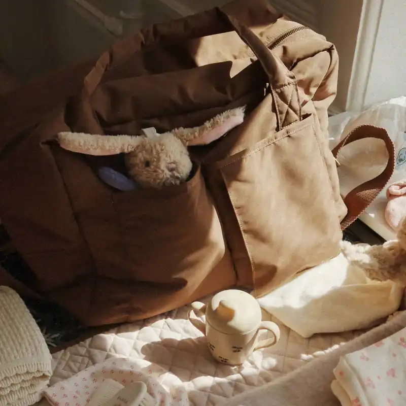 Konges slojd Väska för mamma Valnöt I lager