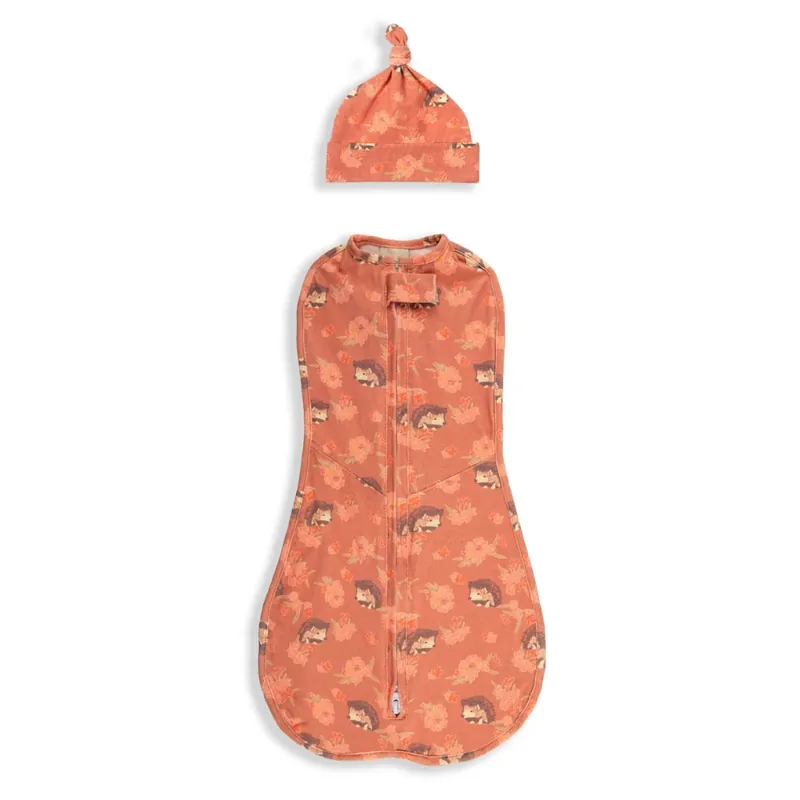 Sleepee First Step Baby Wrap med mössa Vintage Animals Amaranth Endast idag
