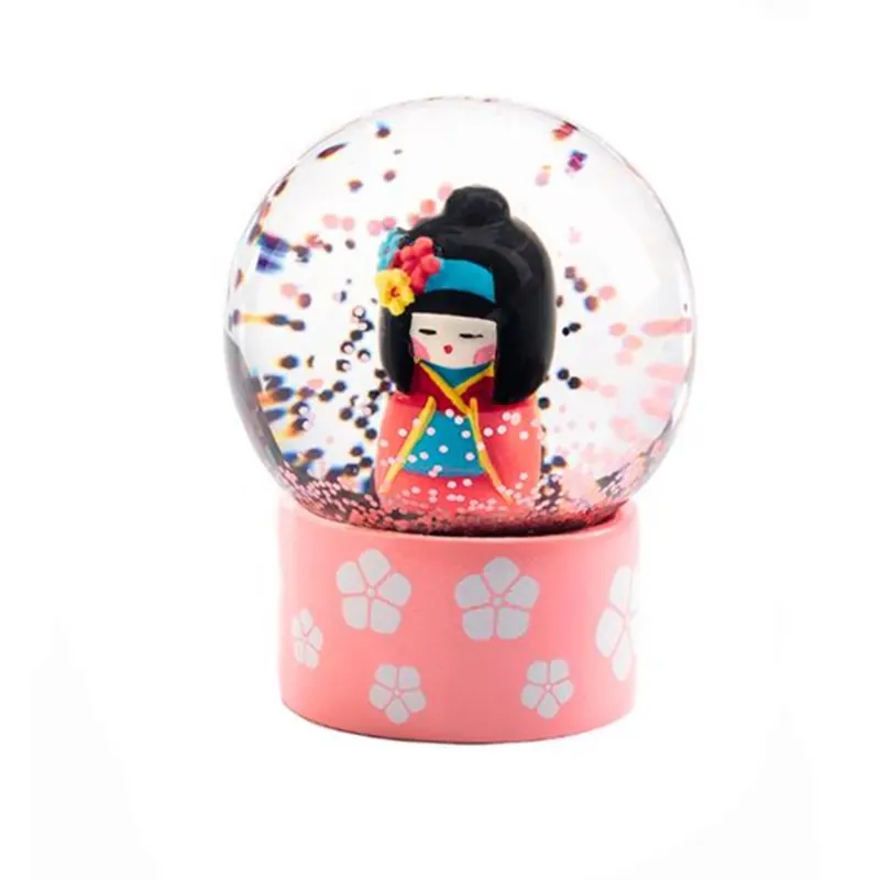 Nedsatt pris Djeco Snow Globe Kokoshi Doll