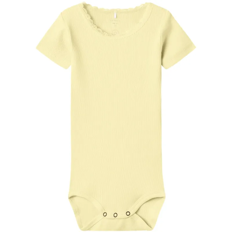 Name It Pastel Yellow Kab Body Noos Erbjudandepris