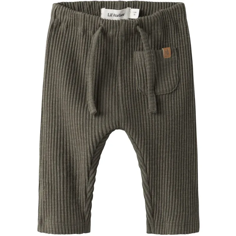Fynd Lil‘Atelier Sea Turtle Nbmrajo Man Loose Byxor Lil