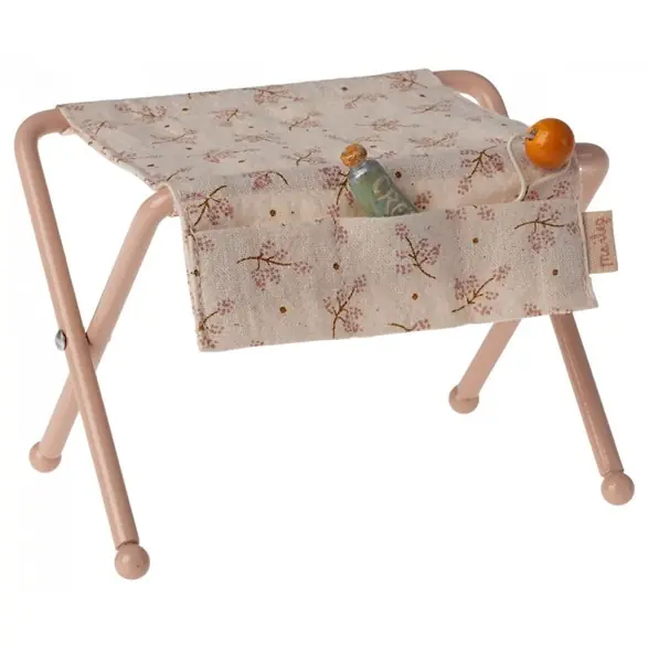 Maileg Nursery table baby mouse, rose Fynd