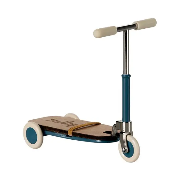 Erbjudande Maileg Kick board mouse, blue